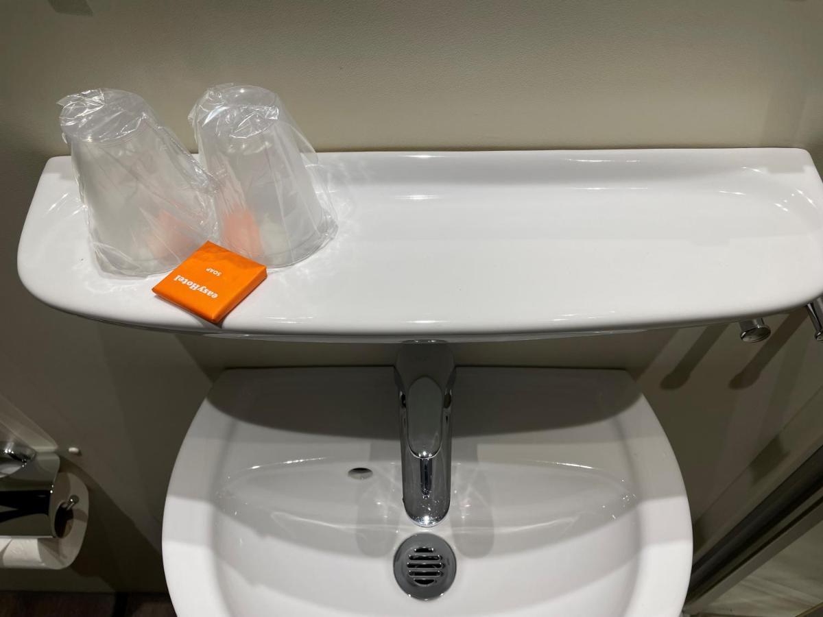 Easyhotel Zuerich Limmatplatz Exteriér fotografie